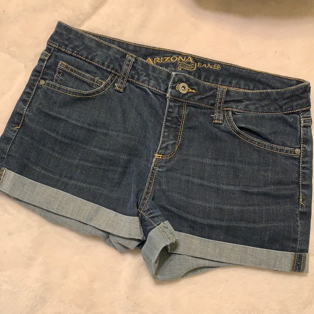 Arizona Jeans Denim shorts. Size 9. ✨✨